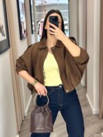 CASACO CAMEL EM CAMURÇA SINTÉTICA PONTO CHIC - Image 2