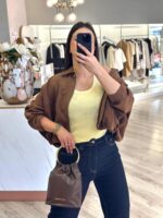 CASACO CAMEL EM CAMURÇA SINTÉTICA PONTO CHIC