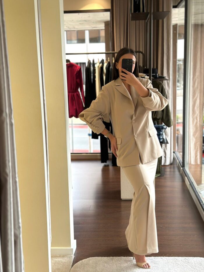 BLAZER BEGE JIJIL - Image 1