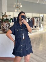 CAMISA EM GANGA COM BOTÕES DOURADOS PONTO CHIC - Image 2