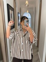 CAMISA LISTRADA CASTANHA PONTO CHIC