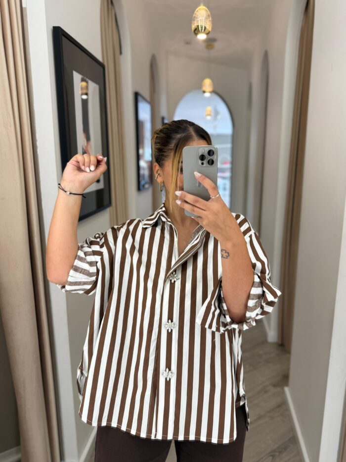 CAMISA LISTRADA CASTANHA PONTO CHIC - Imagen 1