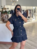 CAMISA EM GANGA COM BOTÕES DOURADOS PONTO CHIC