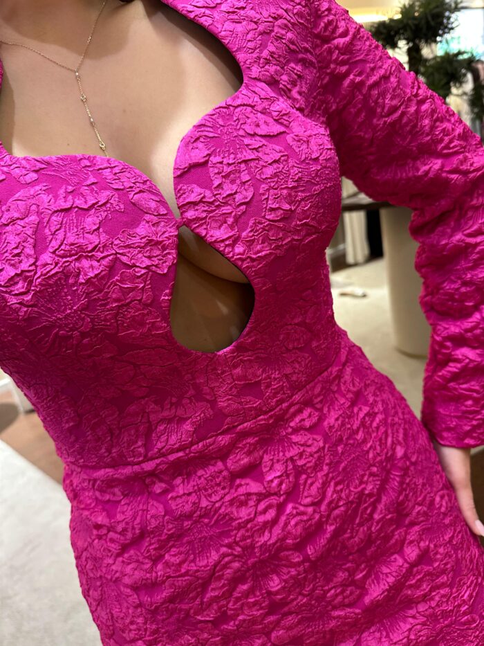 VESTIDO ROSA TEXTURIZADO LANÇA PERFUME - Image 3