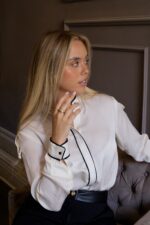 BLUSA SEDA COM DETALHES DE BOTÕES FRACOMINA - Image 3