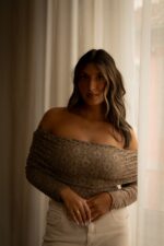 TOP OMBRO A OMBRO EM RENDA PONTO CHIC