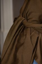 CAMISA CASTANHA  ASSIMÉTRICA DRAPEADO ELEH - Image 5