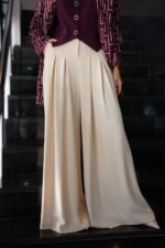 CALÇA BEGE COM PREGAS IMPERIAL - Image 2