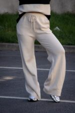 CONJUNTO BEGE E PRETO DE MALHA A RISCAS PONTO CHIC - Image 4