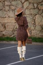 VESTIDO CASTANHO TEXTURADO PONTO CHIC - Image 5