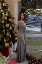 VESTIDO CINZENTO LONGO COM DRAPEADO E DECOTE PROFUNDO ELEH - Image 5