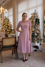 VESTIDO ROSA COM MANGA CURTA RINASCIMENTO