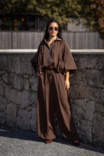 CONJUNTO CASTANHO CASACO E CALÇA FLUIDA PONTO CHIC - Image 2