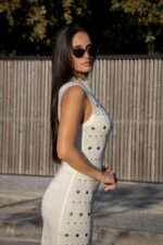 VESTIDO BRANCO COM APLICAÇÕES METÁLICAS PONTO CHIC - Image 2