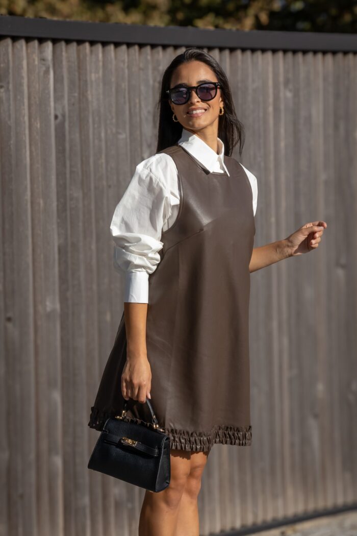 VESTIDO CASTANHO POLIPELE PONTO CHIC - Image 3