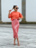 SAIA MIDI DE LANTEJOULAS CORAL IMPERIAL