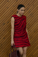 VESTIDO VERMELHO DE MALHA RECORTADA SAHOCO