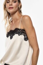 TOP DE CETIM COM RENDA BEGE IMPERIAL - Image 3