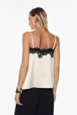TOP DE CETIM COM RENDA BEGE IMPERIAL - Image 4