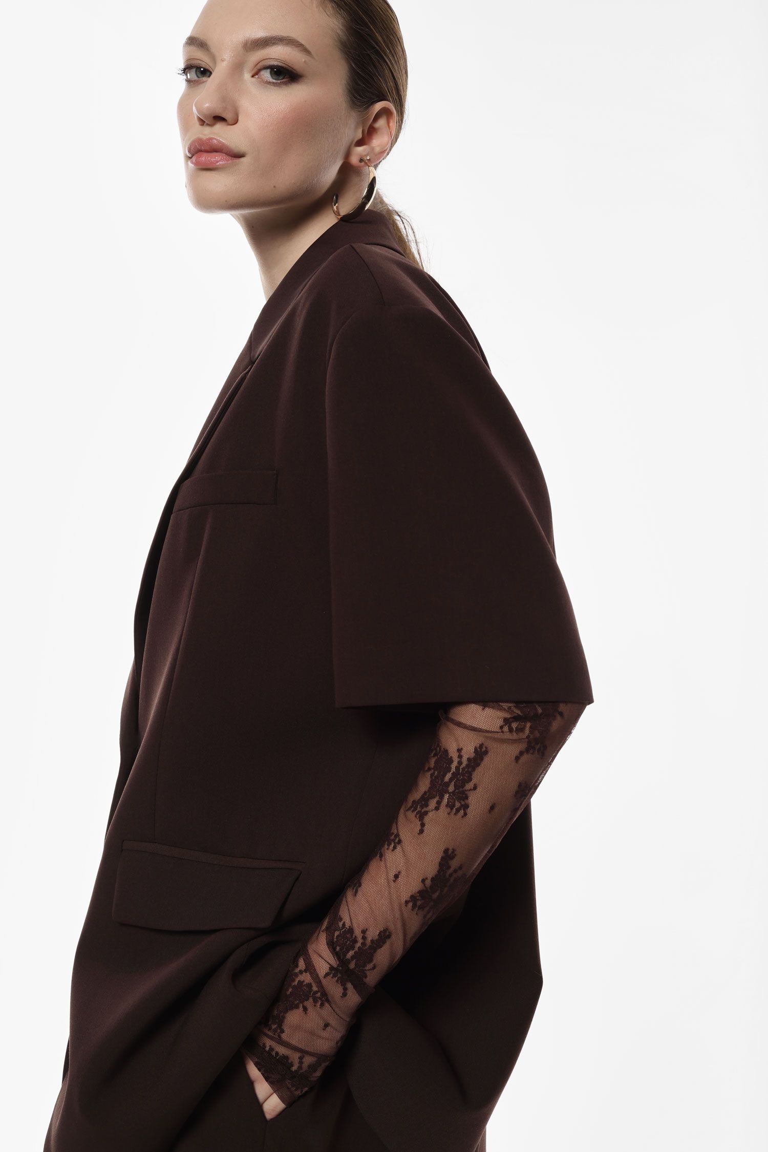 01880_JBF5KIC_IL BLAZER CASTANHO COM MANGAS DE RENDA IMPERIAL - Image 3
