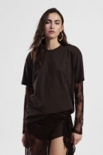 T-SHIRT CASTANHA COM RENDA DIXIE