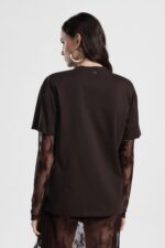 T-SHIRT CASTANHA COM RENDA DIXIE - Image 4