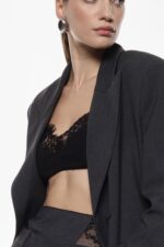 TOP CURTO PRETO COM RENDA IMPERIAL - Image 3