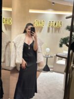 VESTIDO PRETO ACETINADO COM ALÇAS FINAS FRACOMINA