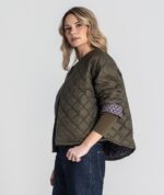 CASACO ACOLCHOADO VERDE TROPA COM INTERIOR ESTAMPADO RUGA - Image 3