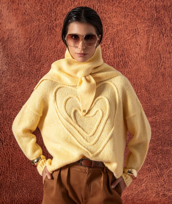 LENÇO AMARELO MANTEIGA EM MALHA SUAVE RUGA - Image 1