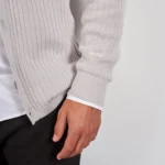 CASACO TRICOT CANELADO COM BOLSO CINZA ZOLF - Image 3