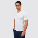 T-SHIRT DECOTE EM V BRANCO ZOLF