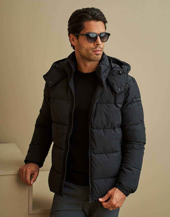 BLUSÃO PUFFER DE CAPUZ PRETO ZOLF - Image 1