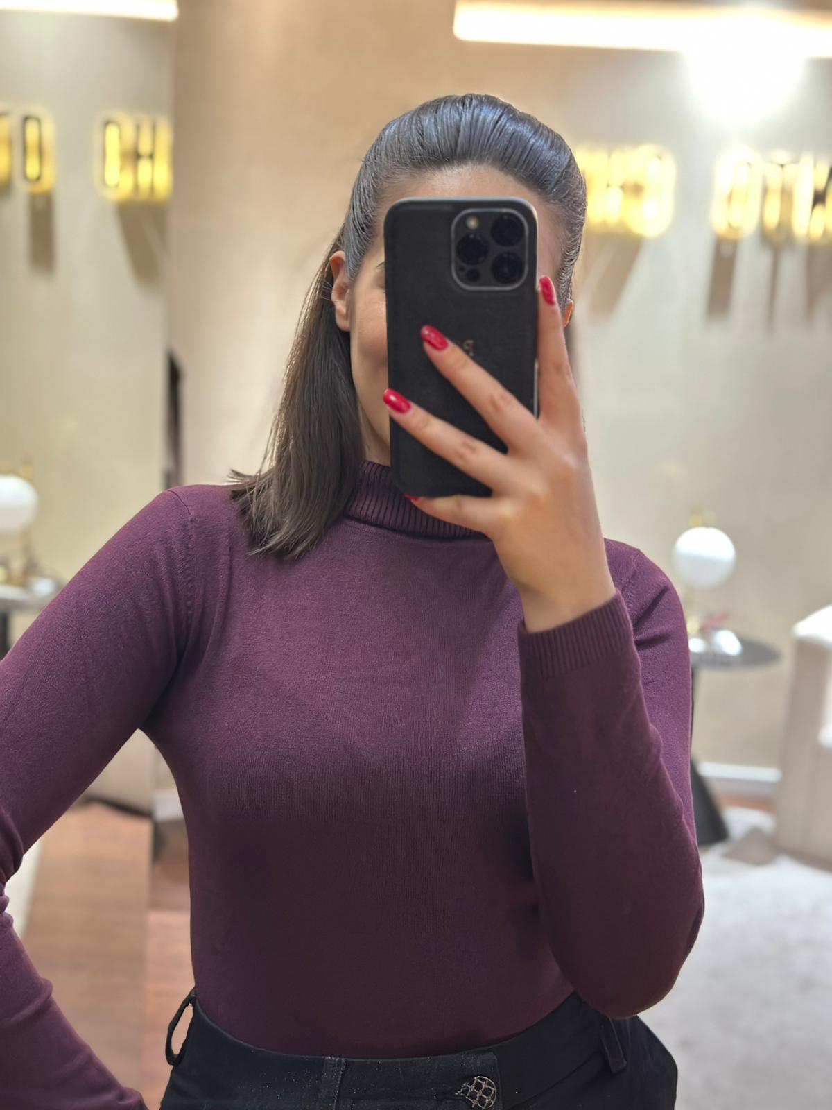 46fbec74-1e78-4c4b-8109-f2019b00f522 CAMISOLA BORDÔ DE GOLA ALTA PONTO CHIC - Image 3