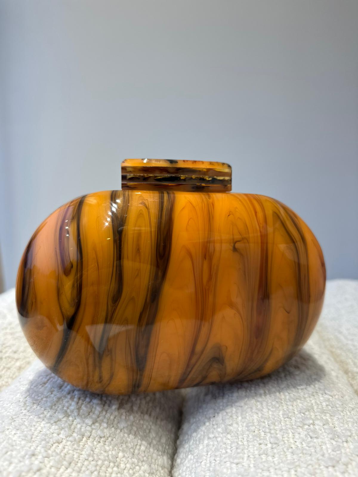 4ce9c6d8-221b-4273-b298-d4b9ffee5967 CLUTCH MARMORIZADA LARANJA PONTO CHIC - Image 1