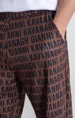 CALÇAS DE TREINO CASTANHAS COM ESTAMPA LOGOTIPO GIANNI KAVANAGH - Image 3