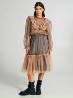 SAIA MIDI DE TULE EM CAMADAS BEGE RENASCIMENTO - Image 3