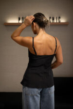 TOP PRETO COM APLICAÇÃO RINASCIMENTO - Image 3