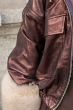 CASACO METÁLICO COM GOLA E PUNHOS EM PELO FLO&CLO - Image 8