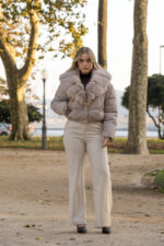 CASACO ACOLCHOADO BEGE COM PELO PONTO CHIC - Image 5