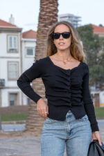 CAMISOLA PRETA DRAPEADA PONTO CHIC - Image 2