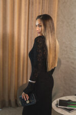 VESTIDO PRETO COMPRIDO EM RENDA MISS YOU - Image 3