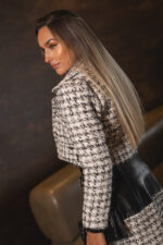 BLAZER CURTO EM TWEED PRETO E BRANCO MISS YOU - Image 2