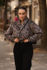CASACO ACOLCHOADO ESTAMPADO ANIMAL PRINT