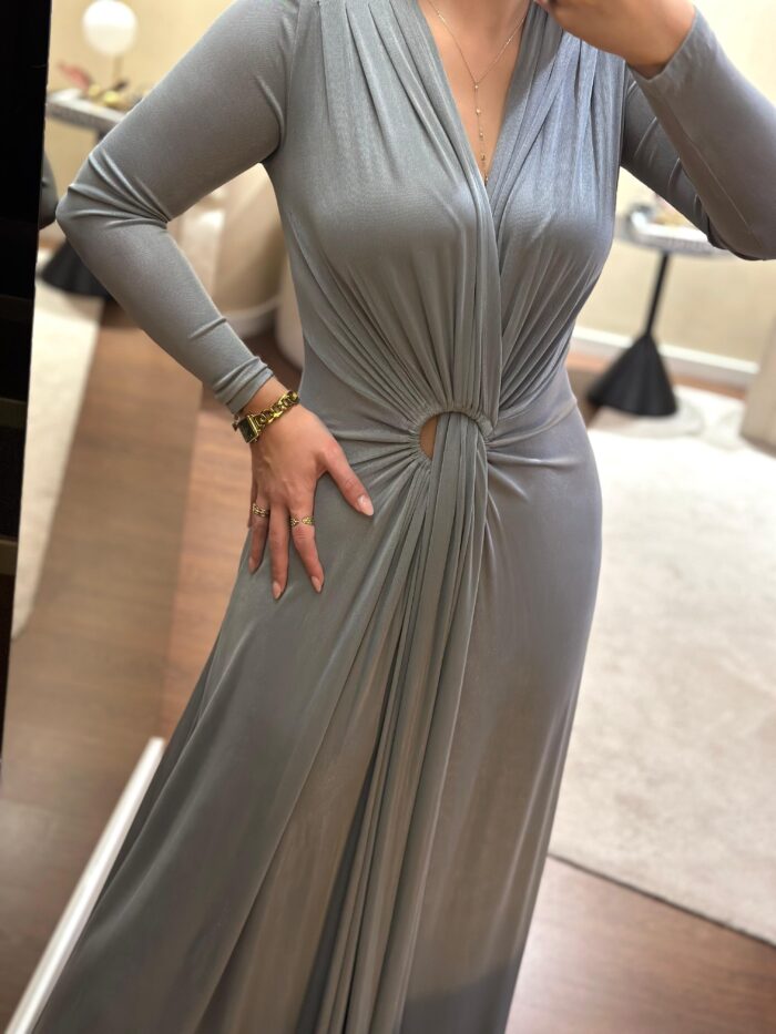 VESTIDO CINZENTO LONGO COM DRAPEADO E DECOTE PROFUNDO ELEH - Image 4