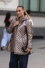 CASACO ACOLCHOADO METÁLICO COM CAPUZ MISS YOU