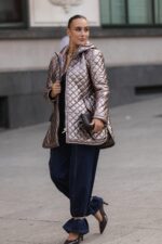 CASACO ACOLCHOADO METÁLICO COM CAPUZ MISS YOU - Image 4