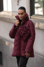 CASACO ACOLCHOADO BORDÔ COM ROSA MISS YOU