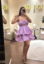 VESTIDO LILÁS COM FOLHOS RINASCIMENTO