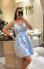 VESTIDO AZUL COM PADRÃO FLORAL RINASCIMENTO - Image 3